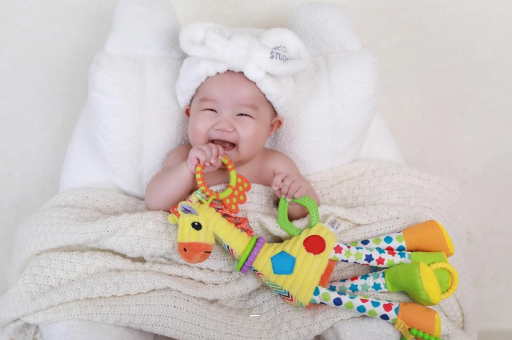 中国香港家和万事兴宋香怀孕 中国香港家和万事兴宋香怀孕